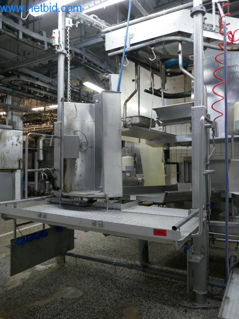 Estación de extracción de sangre de un matadero-2