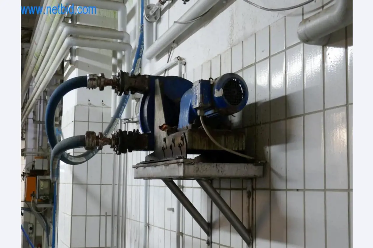 Blood collection station from a Slaughterhouse -5