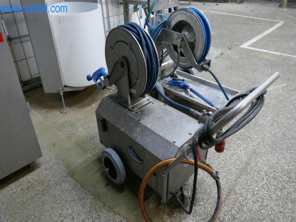 Estación de extracción de sangre de un matadero-3