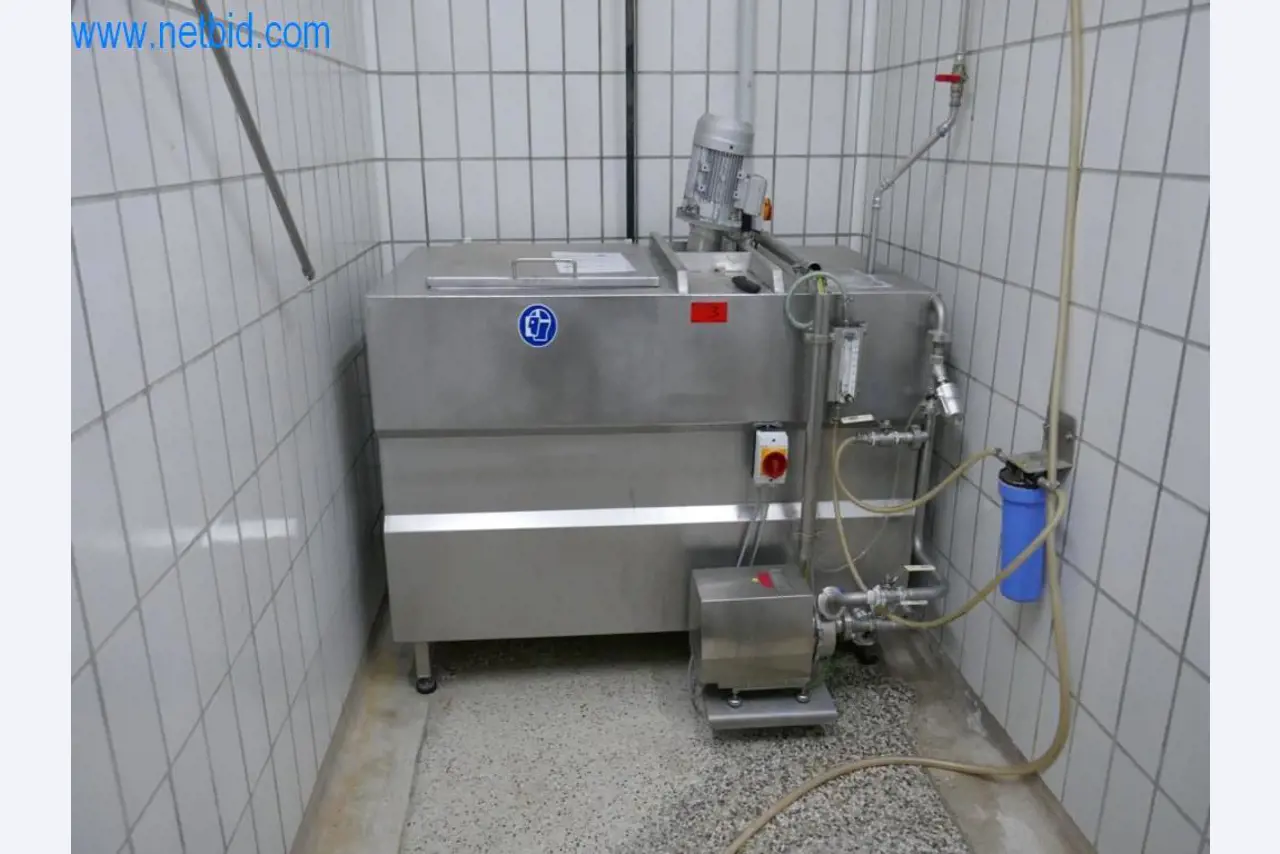 Blood collection station from a Slaughterhouse -4