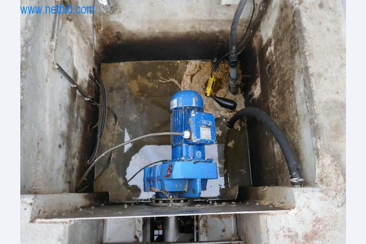 Blood collection station from a Slaughterhouse -7