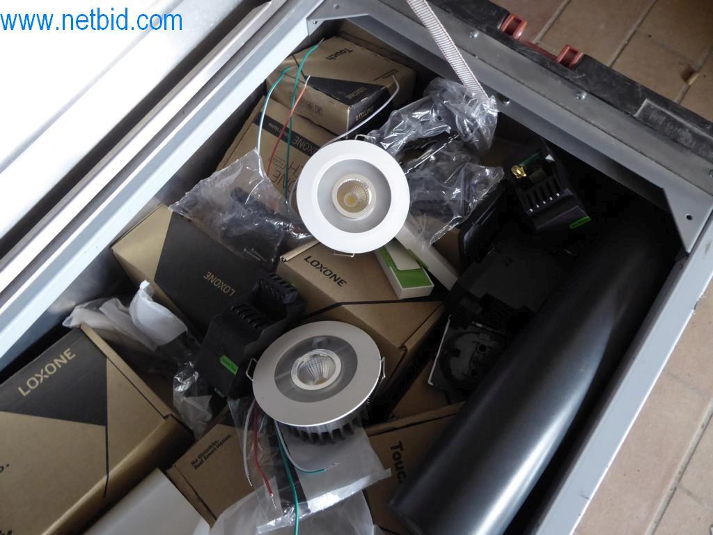 Stroje a vozidla z odvětví elektroinstalace a fotovoltaiky-4