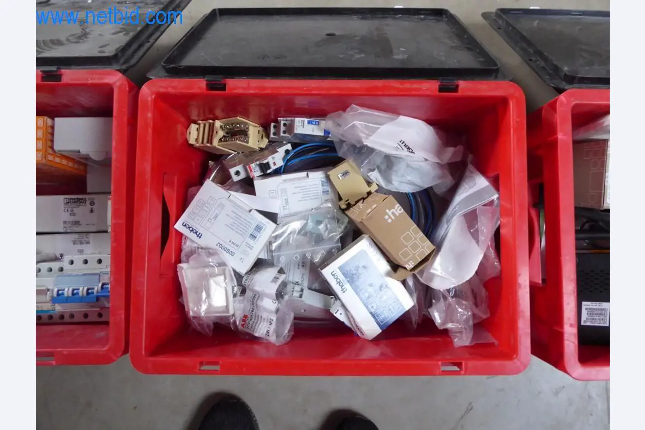 Maszyny i pojazdy z sektorów instalacji elektrycznych i fotowoltaiki-10