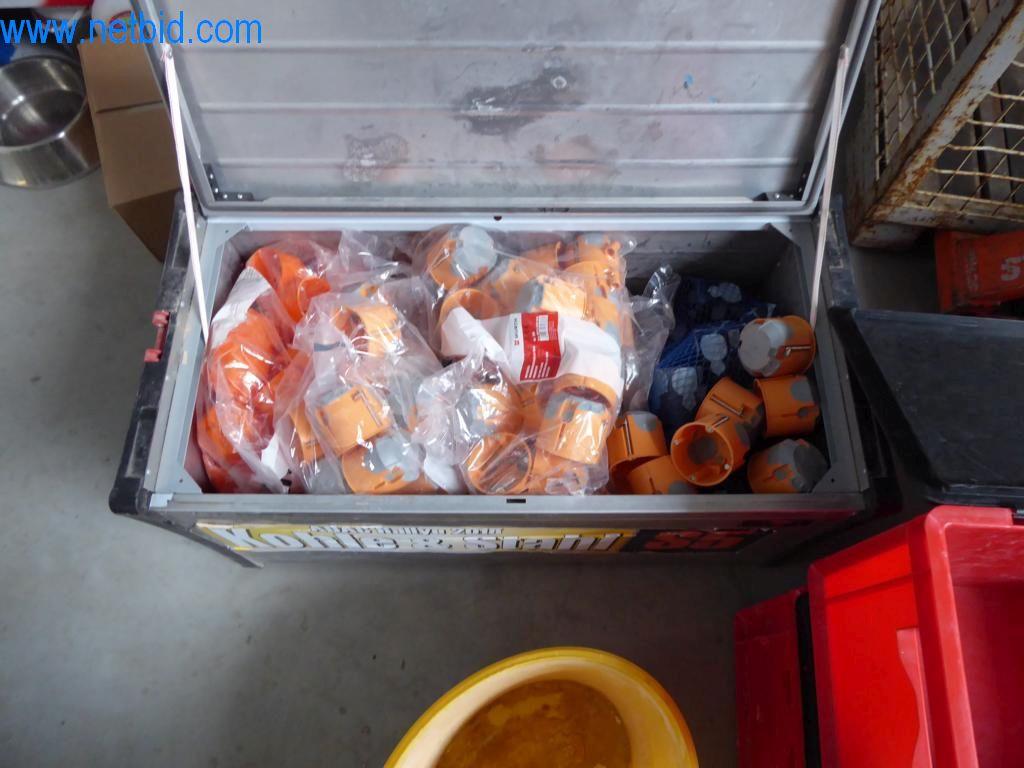 Stroje a vozidla z odvětví elektroinstalace a fotovoltaiky-19