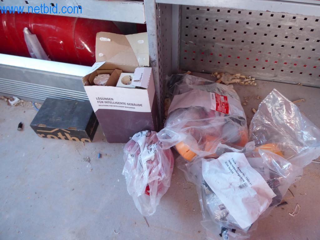 Stroje a vozidla z odvětví elektroinstalace a fotovoltaiky-5