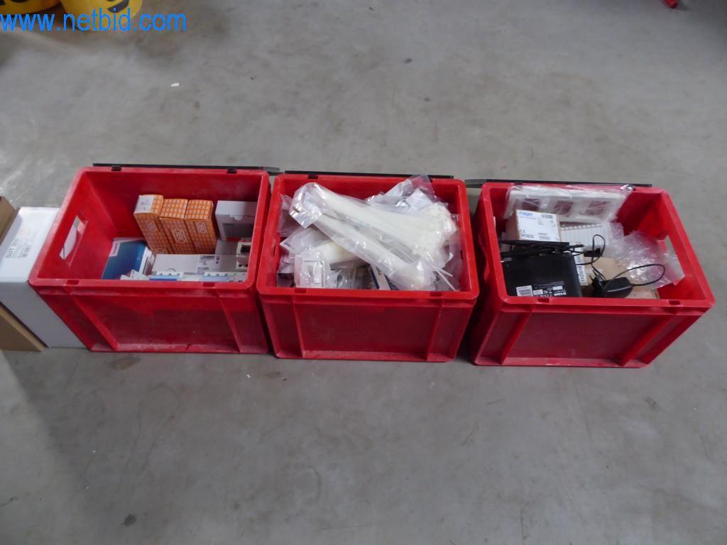 Stroje a vozidla z odvětví elektroinstalace a fotovoltaiky-7