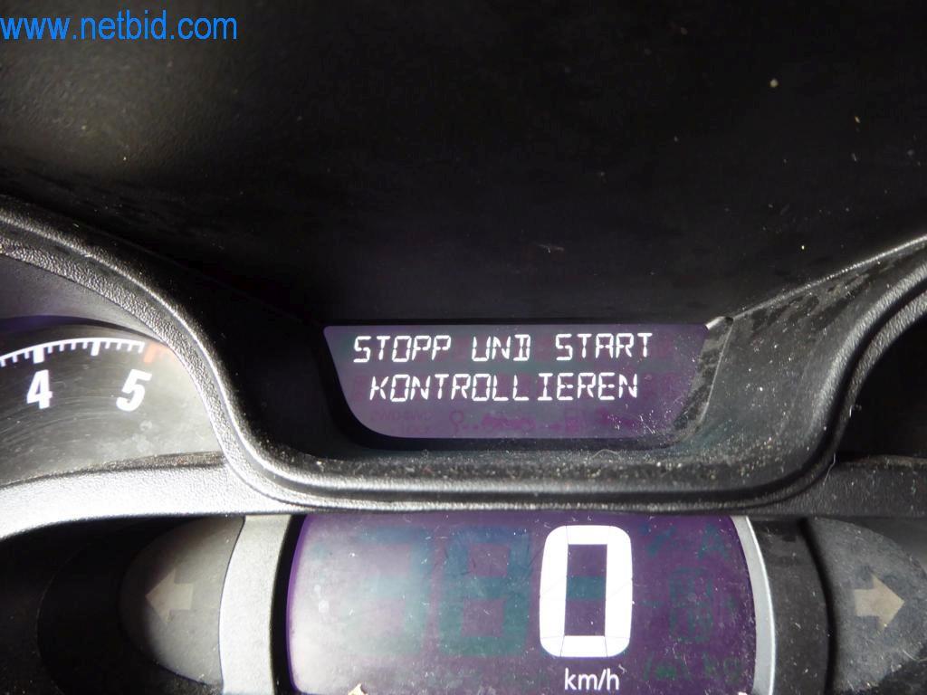 Stroje a vozidla z odvětví elektroinstalace a fotovoltaiky-22