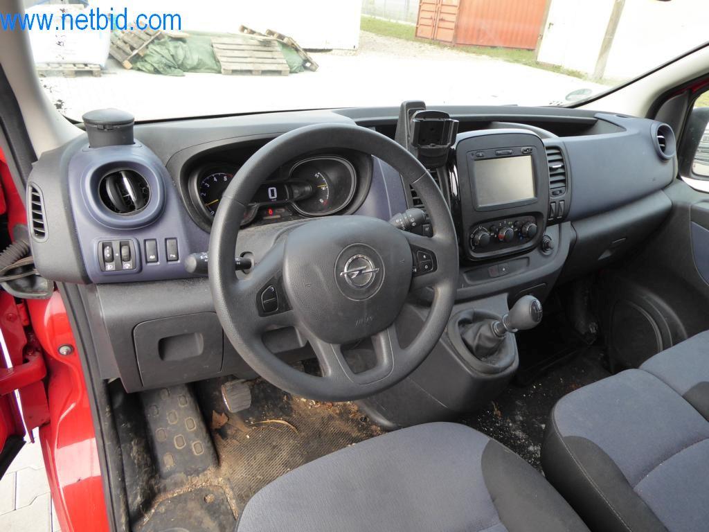 Stroje a vozidla z odvětví elektroinstalace a fotovoltaiky-30