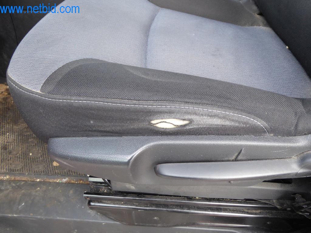 Stroje a vozidla z odvětví elektroinstalace a fotovoltaiky-3