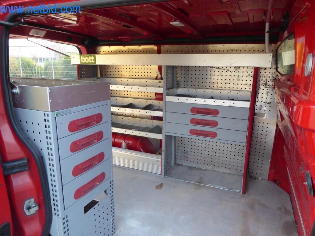 Stroje a vozidla z odvětví elektroinstalace a fotovoltaiky-16