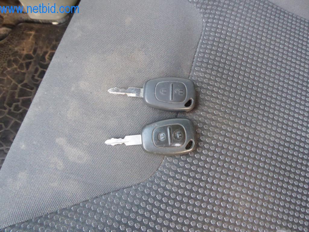 Stroje a vozidla z odvětví elektroinstalace a fotovoltaiky-19