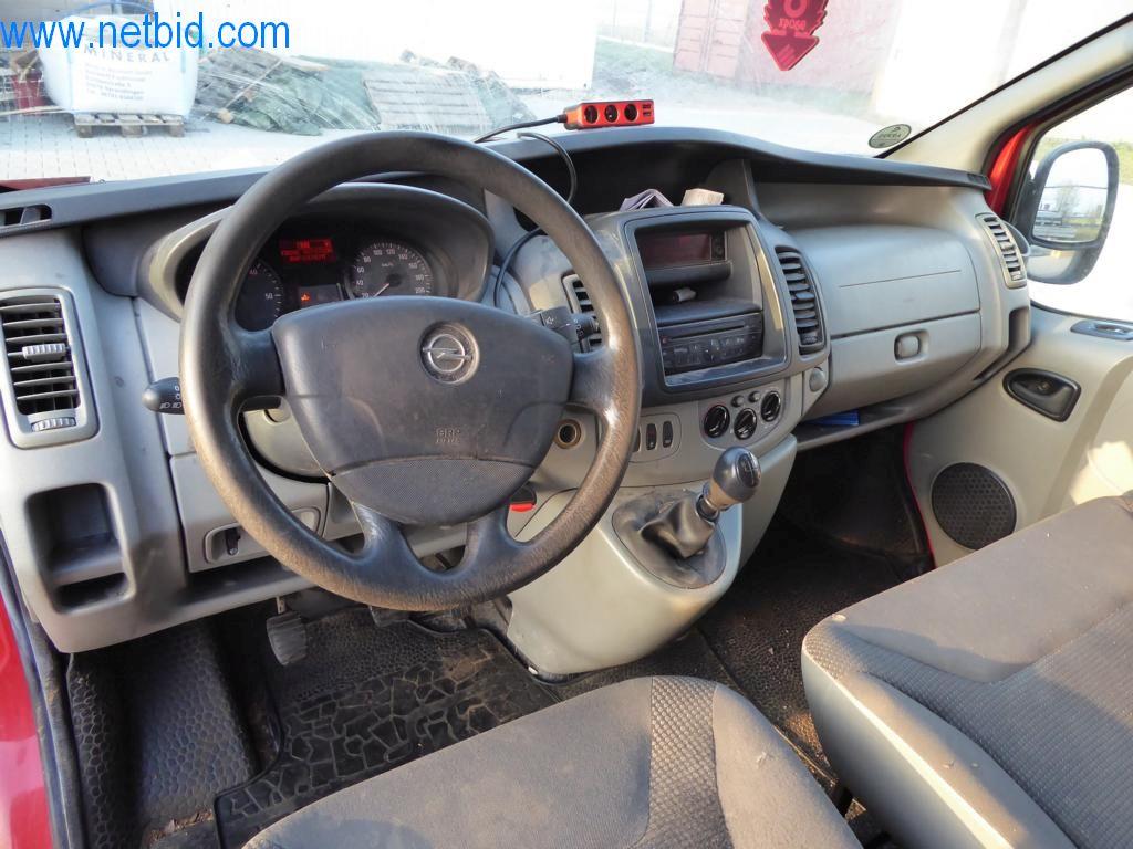 Stroje a vozidla z odvětví elektroinstalace a fotovoltaiky-3