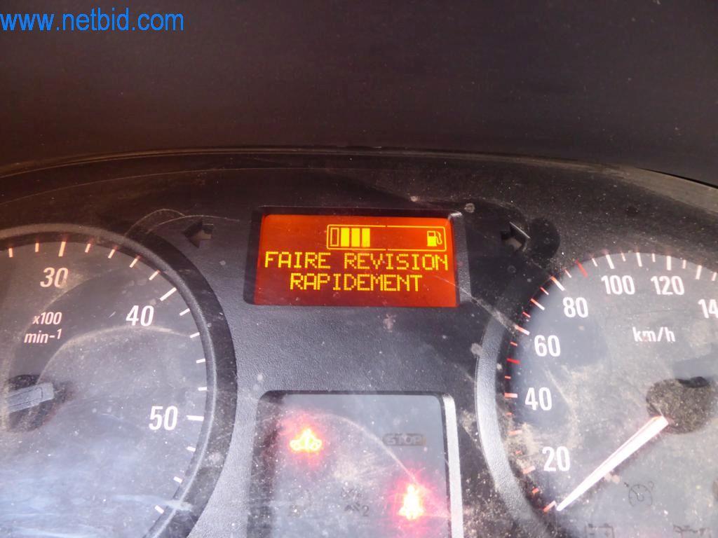 Stroje a vozidla z odvětví elektroinstalace a fotovoltaiky-6