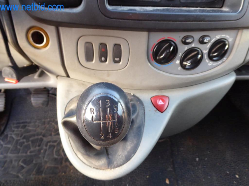 Stroje a vozidla z odvětví elektroinstalace a fotovoltaiky-9