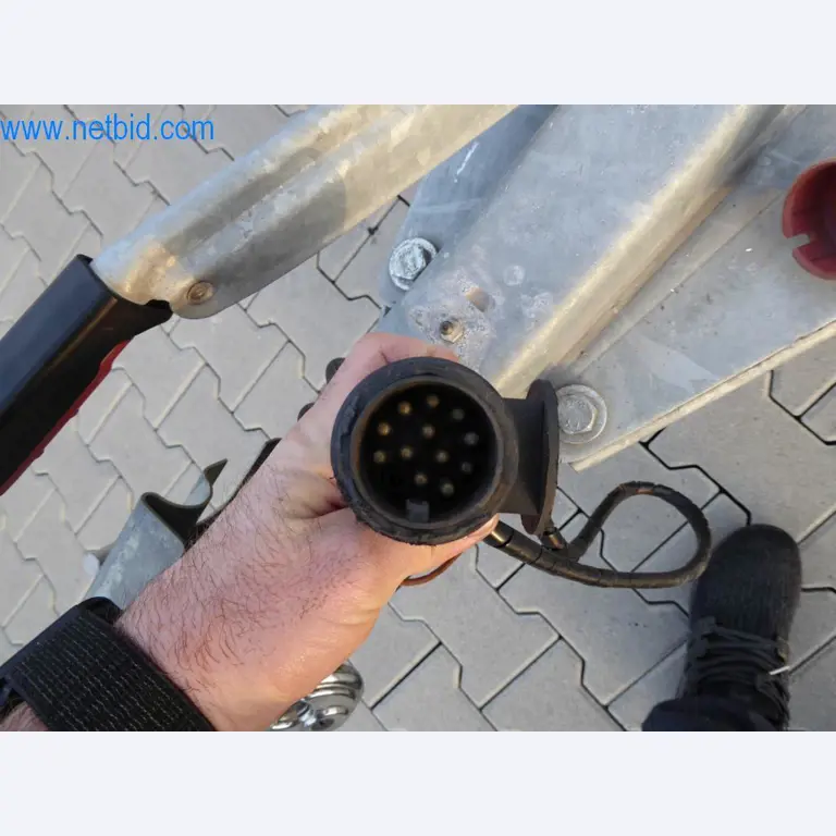 Maszyny i pojazdy z sektorów instalacji elektrycznych i fotowoltaiki-8