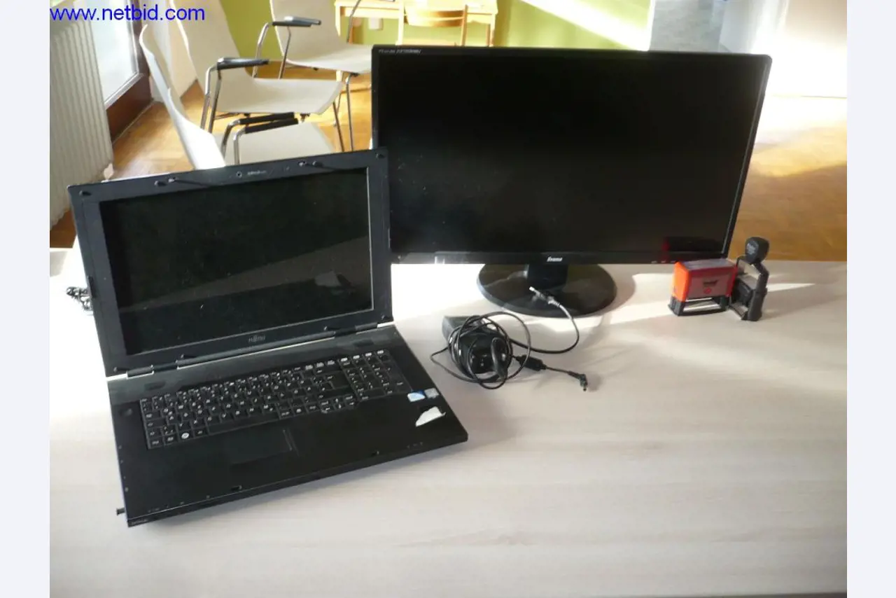 Bussen en touringcars, werkplaats, kantoor- en bedrijfsuitrusting-1