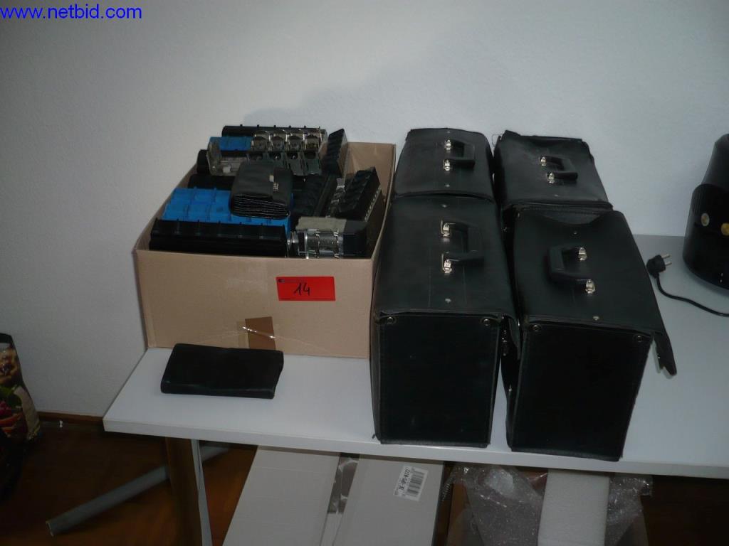 Avtobusi, delavnice, pisarniška in poslovna oprema-2