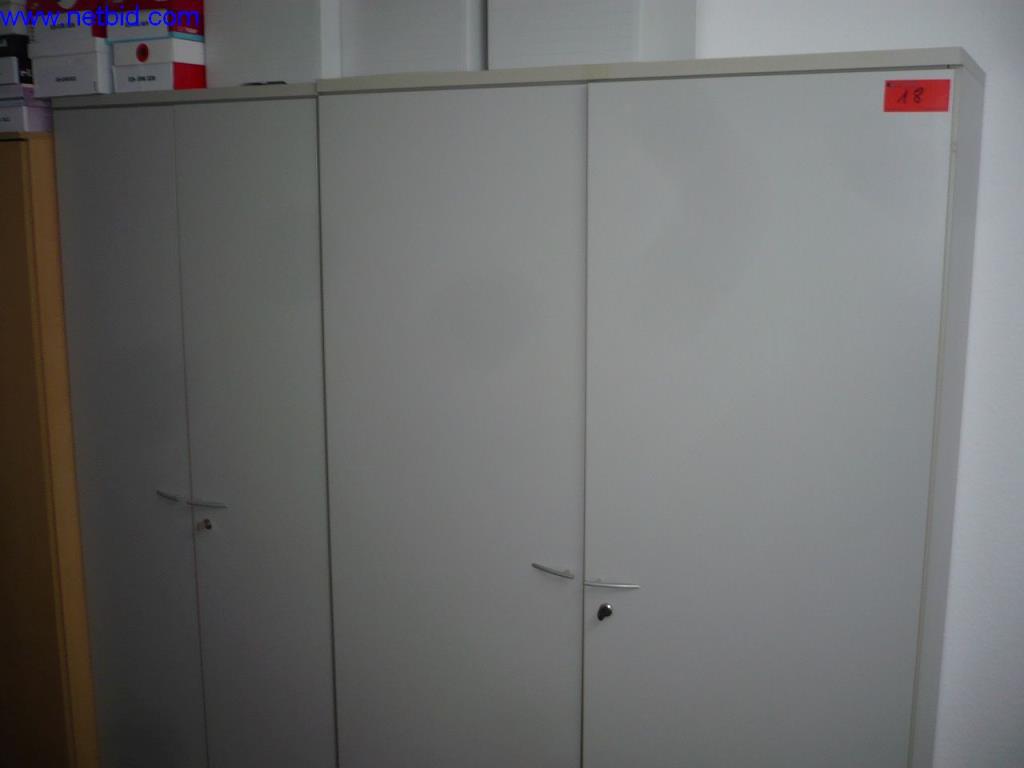 Autobuses y autocares, equipamiento de talleres, oficinas y empresas-1