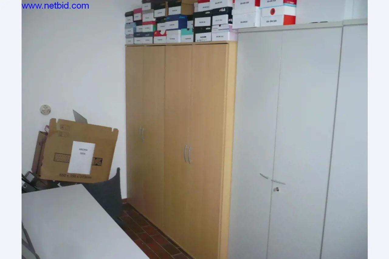 Autobuses y autocares, equipamiento de talleres, oficinas y empresas-2