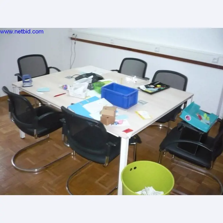 Autobusy a autokary, dílenské, kancelářské a obchodní vybavení-1