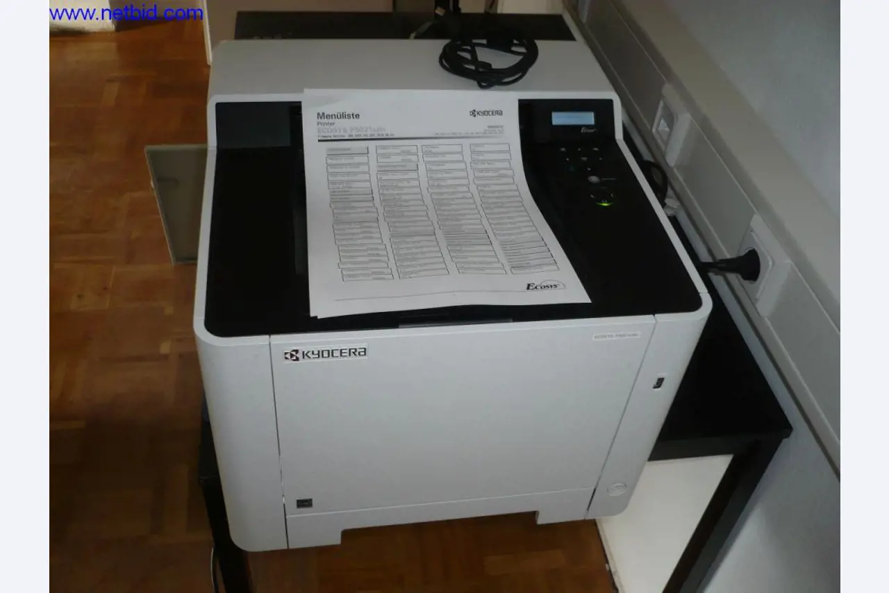 Autobusy i autokary, wyposażenie warsztatów, biur i firm-1