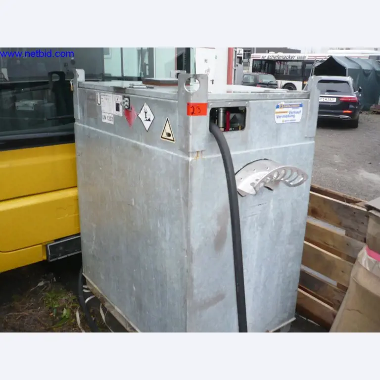 Autobus, équipement d'atelier, de bureau et de commerce-1