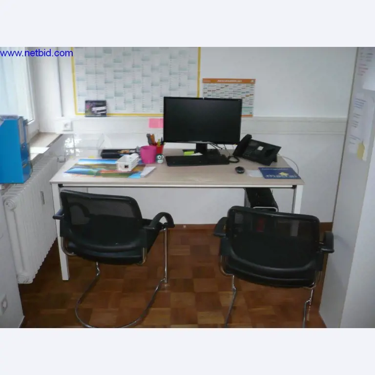 Autobusy i autokary, wyposażenie warsztatów, biur i firm-1