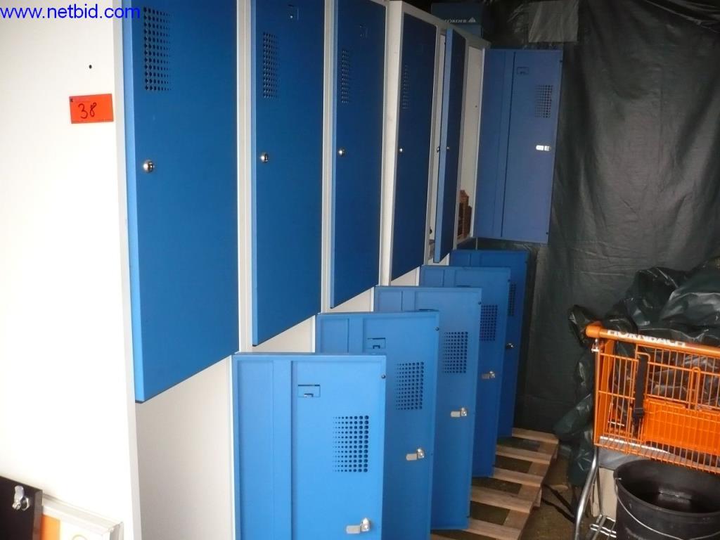 Avtobusi, delavnice, pisarniška in poslovna oprema-1