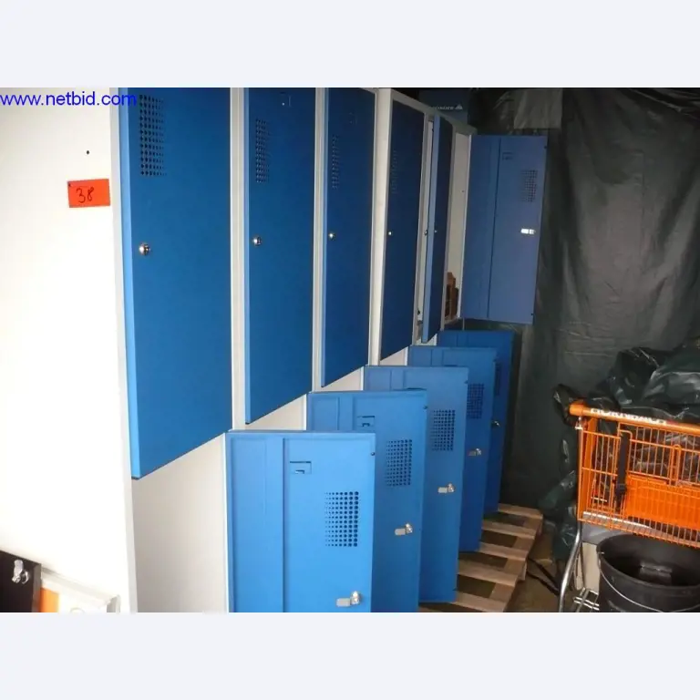 Avtobusi, delavnice, pisarniška in poslovna oprema-1