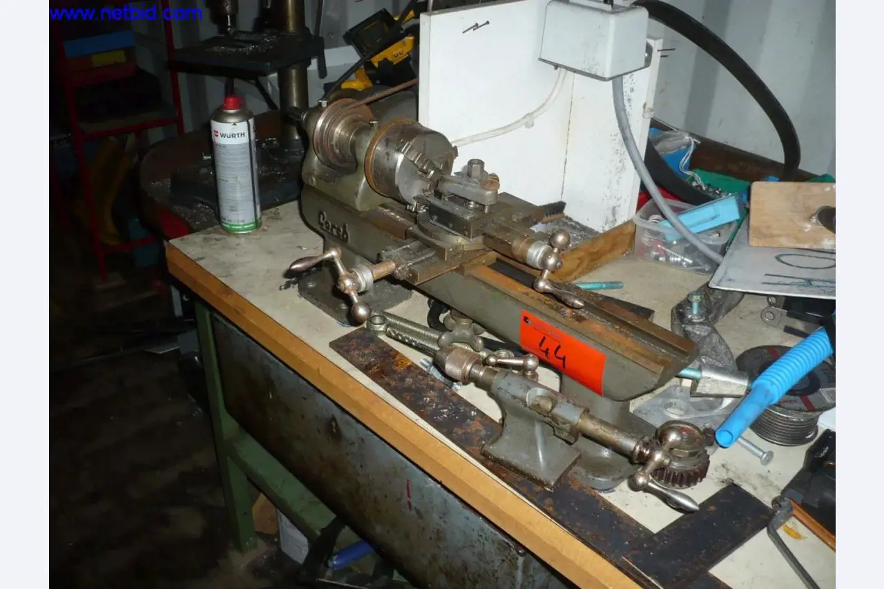 Avtobusi, delavnice, pisarniška in poslovna oprema-1