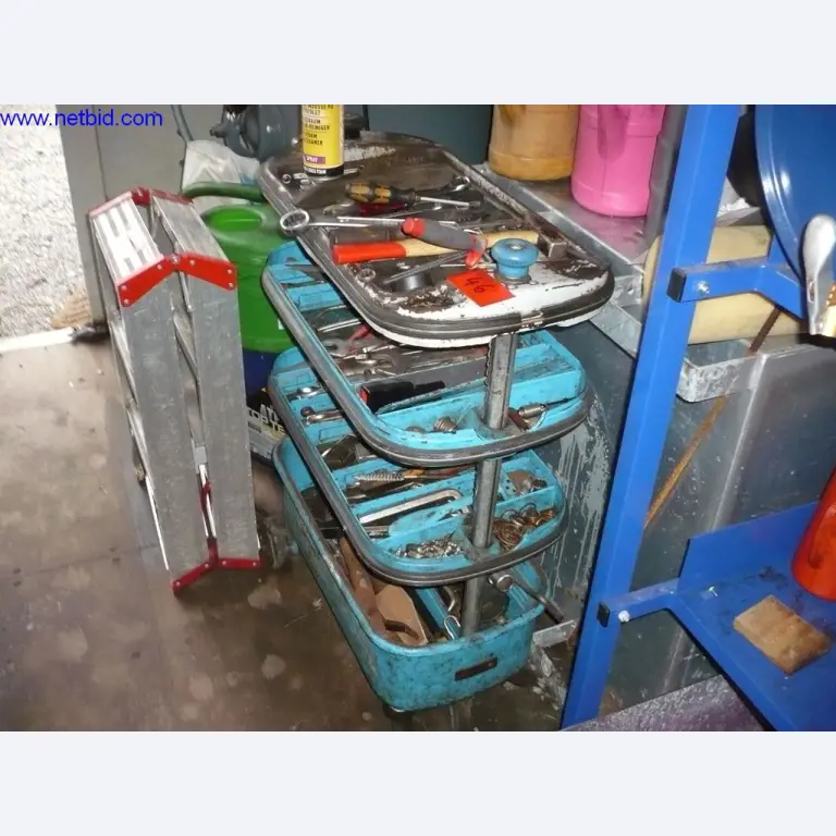 Avtobusi, delavnice, pisarniška in poslovna oprema-1