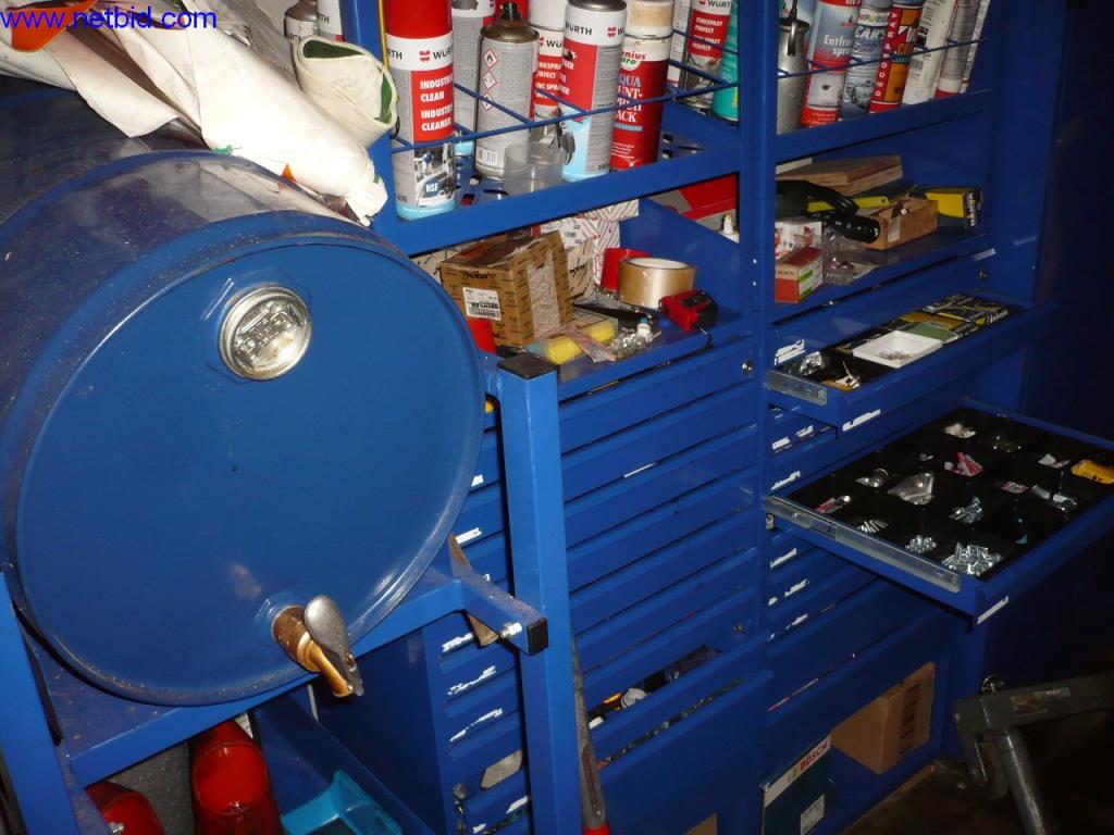 Omnibusse, Werkstatt-  sowie Büro- und Geschäftsausstattung-1