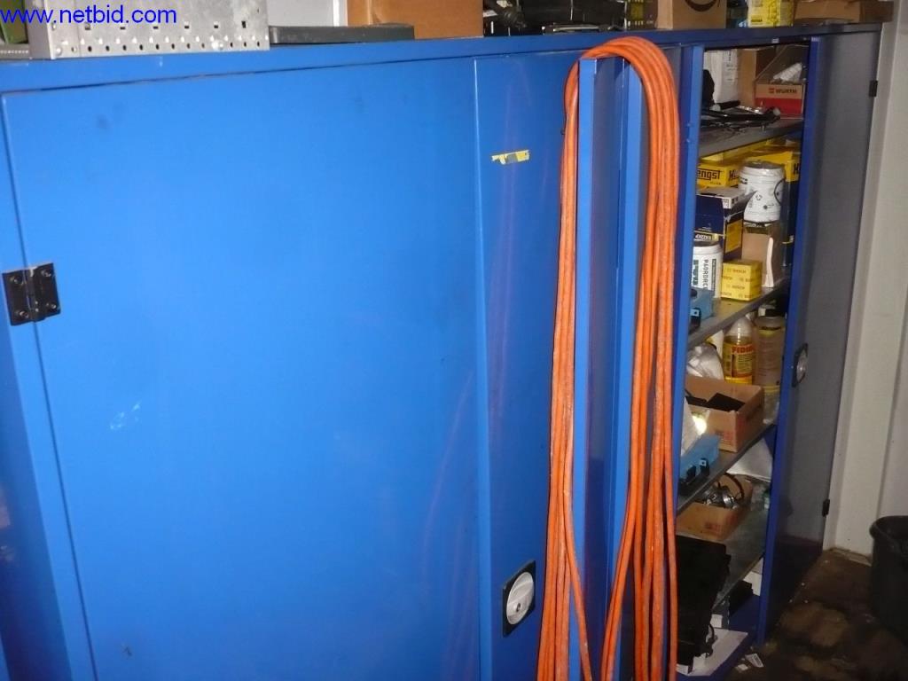 Omnibusse, Werkstatt-  sowie Büro- und Geschäftsausstattung-3