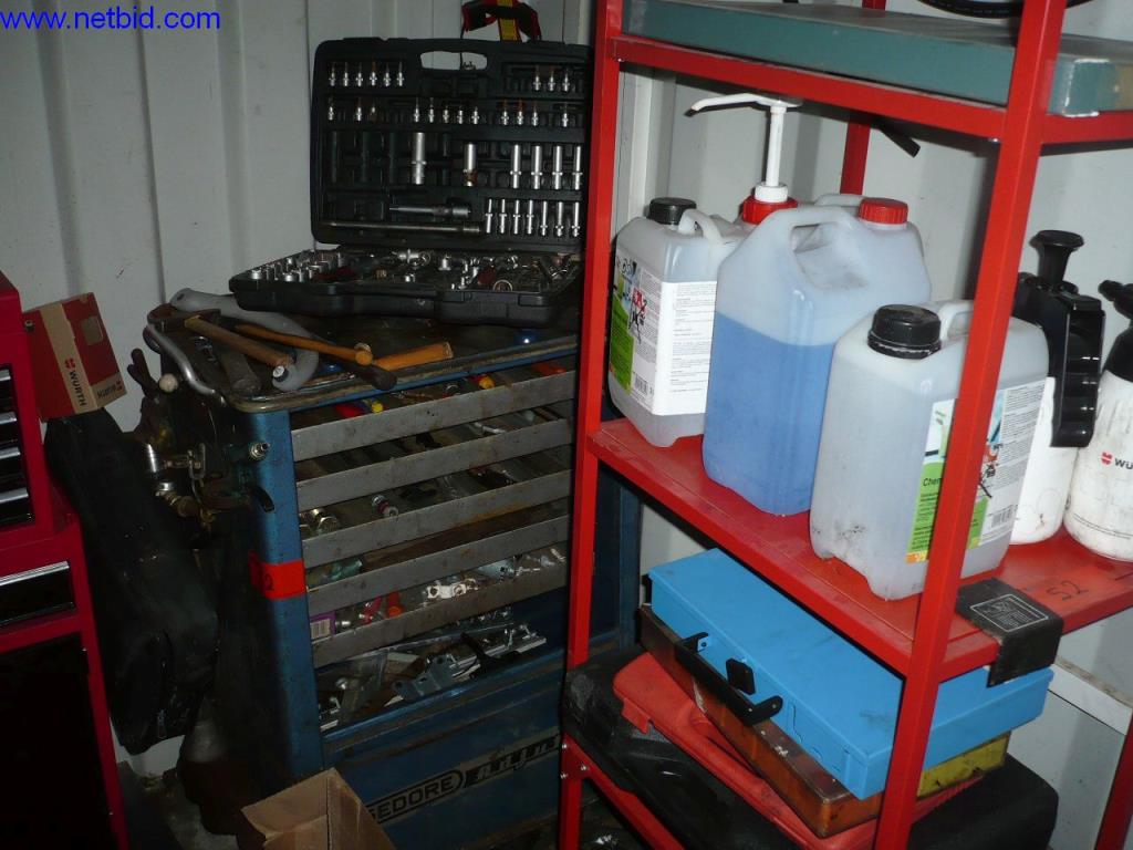 Autobusy i autokary, wyposażenie warsztatów, biur i firm-1