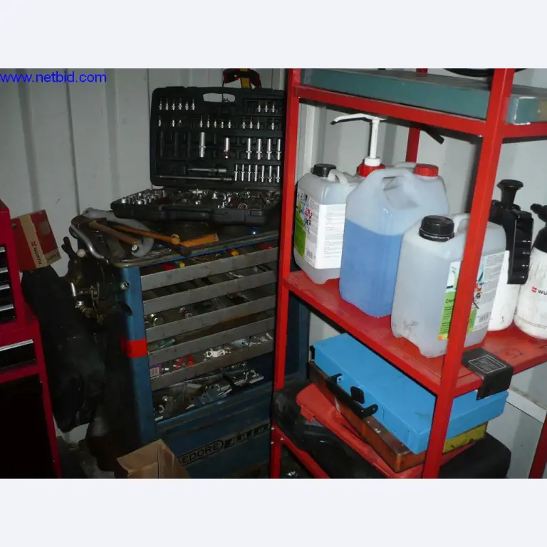 Bussen en touringcars, werkplaats, kantoor- en bedrijfsuitrusting-1