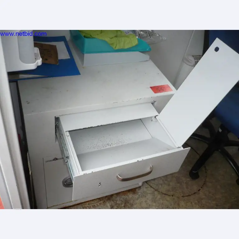 Bussen en touringcars, werkplaats, kantoor- en bedrijfsuitrusting-2