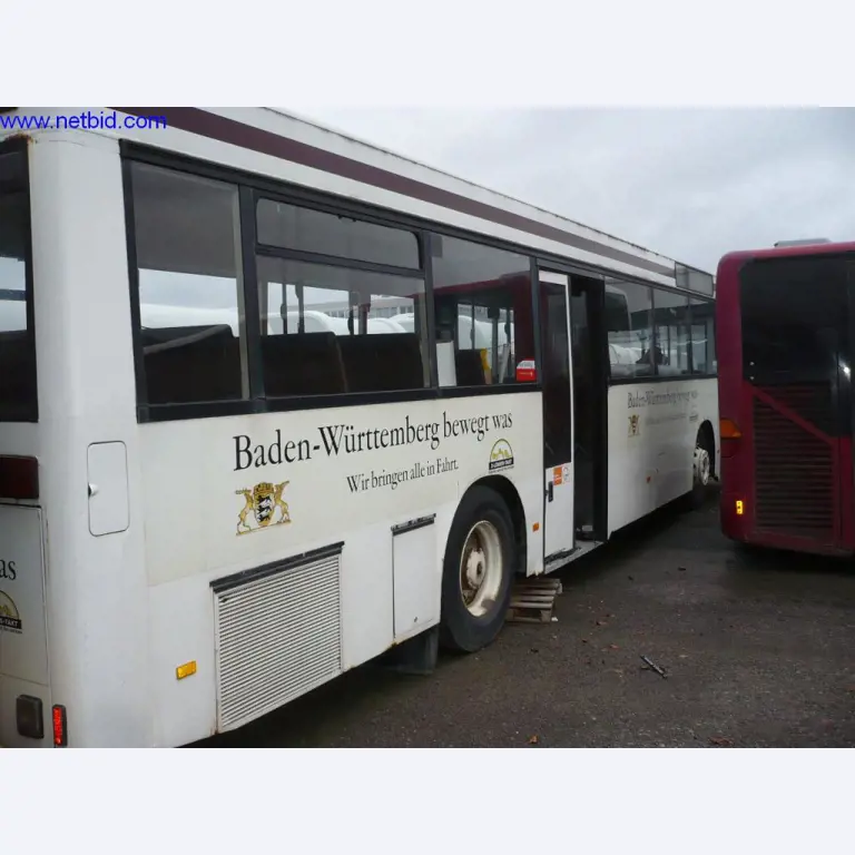 Autobus, équipement d'atelier, de bureau et de commerce-1