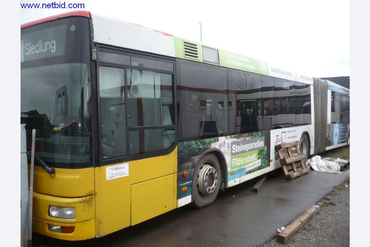 Avtobusi, delavnice, pisarniška in poslovna oprema-1