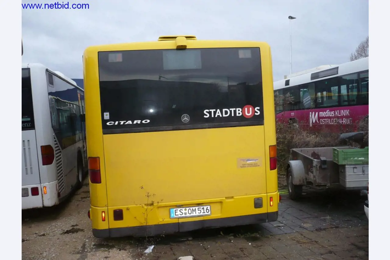 Autobus, équipement d'atelier, de bureau et de commerce-3