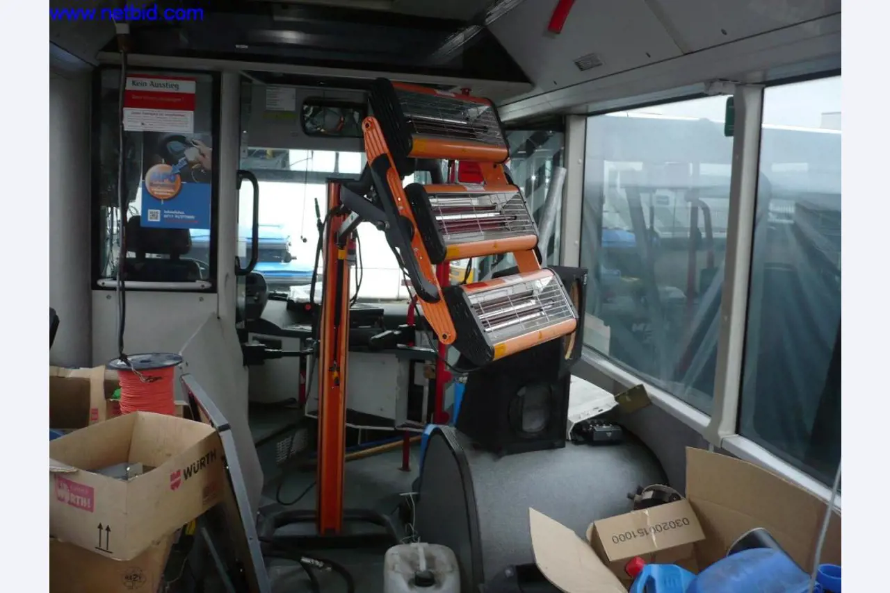 Autobusy i autokary, wyposażenie warsztatów, biur i firm-1