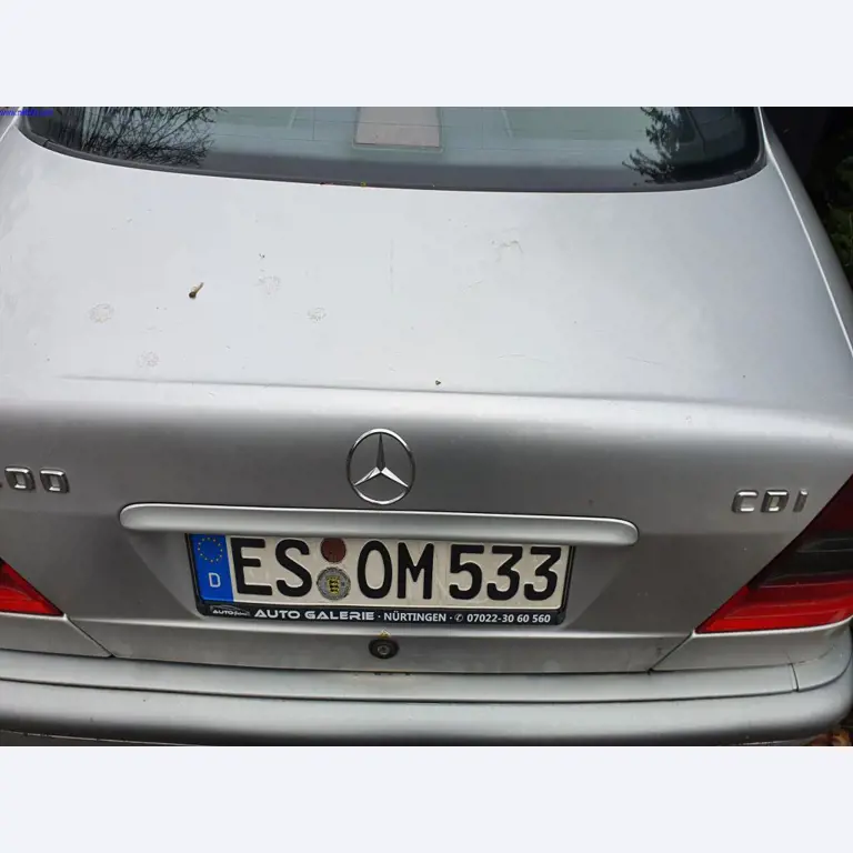 Autocarros e camionetas, material de oficina, de escritório e comercial-10