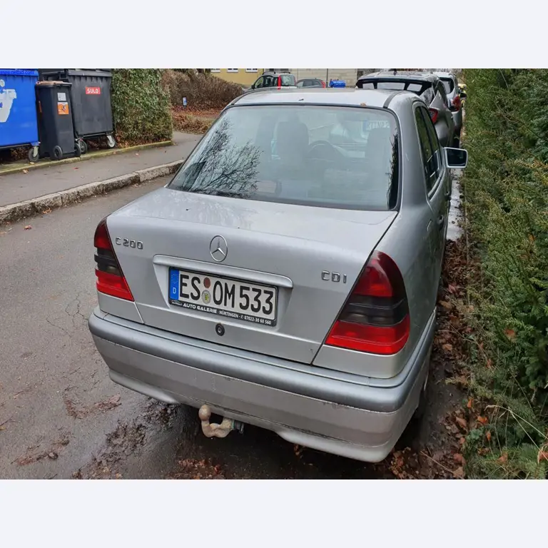 Autocarros e camionetas, material de oficina, de escritório e comercial-13