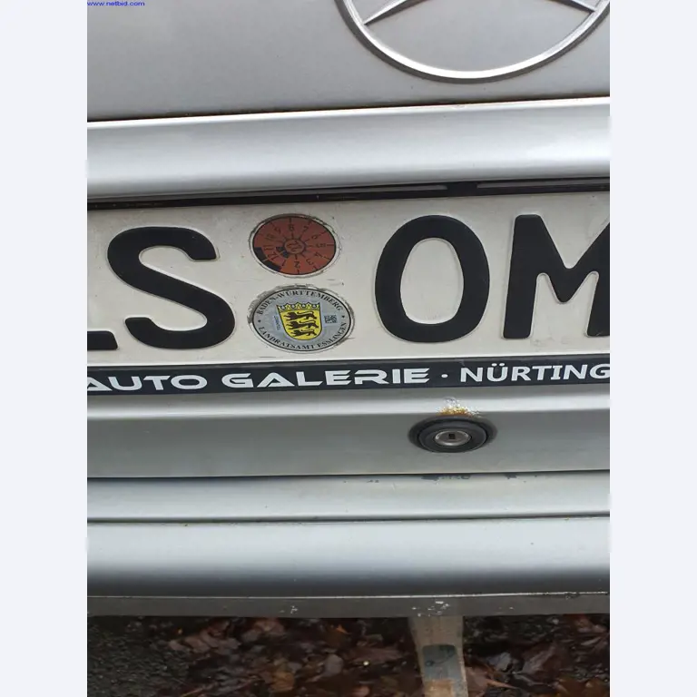 Autocarros e camionetas, material de oficina, de escritório e comercial-14