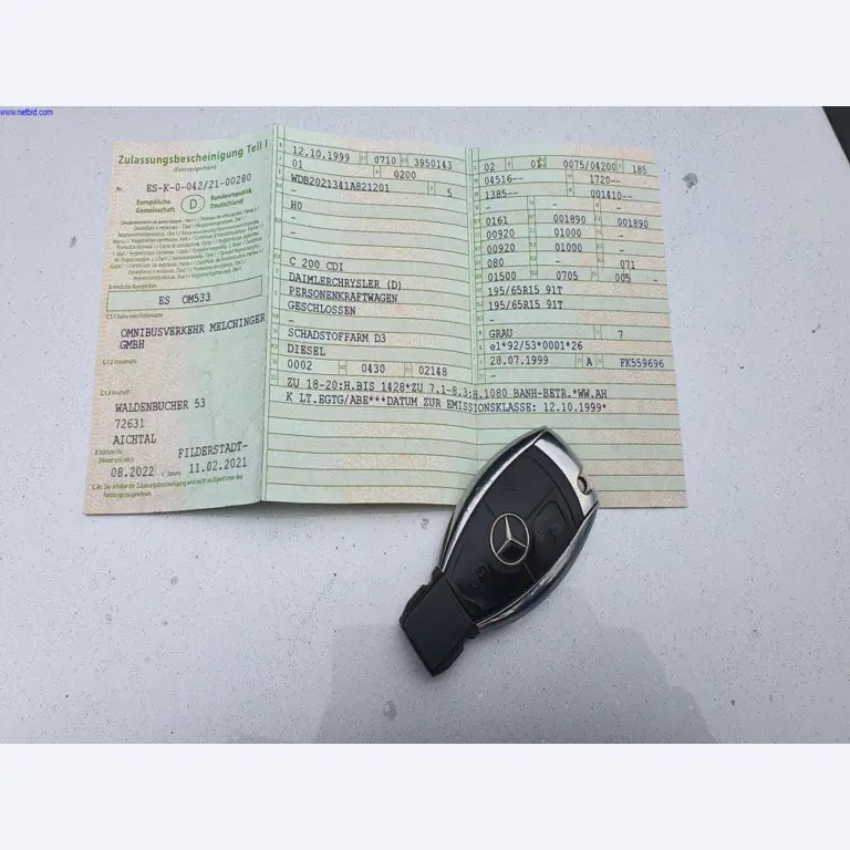 Autocarros e camionetas, material de oficina, de escritório e comercial-15