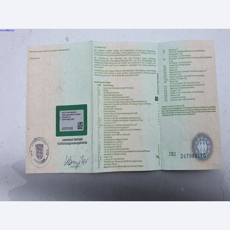 Autocarros e camionetas, material de oficina, de escritório e comercial-17