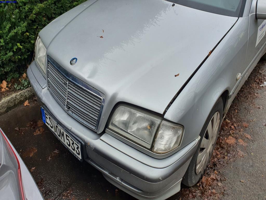 Autobuses y autocares, equipamiento de talleres, oficinas y empresas-21