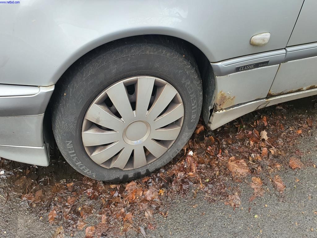 Autobuses y autocares, equipamiento de talleres, oficinas y empresas-24