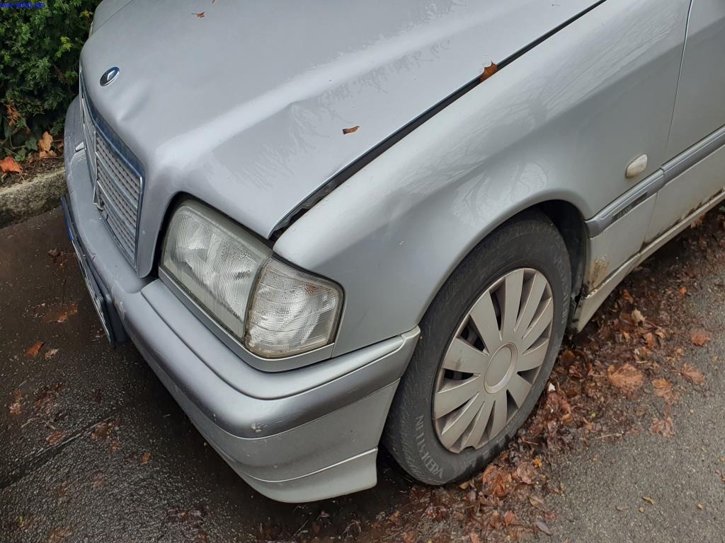 Autobuses y autocares, equipamiento de talleres, oficinas y empresas-9