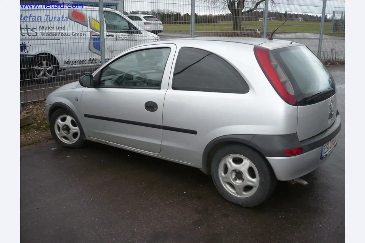 Omnibusse, Werkstatt-  sowie Büro- und Geschäftsausstattung-1