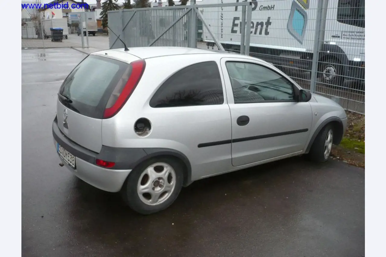 Omnibusse, Werkstatt-  sowie Büro- und Geschäftsausstattung-2